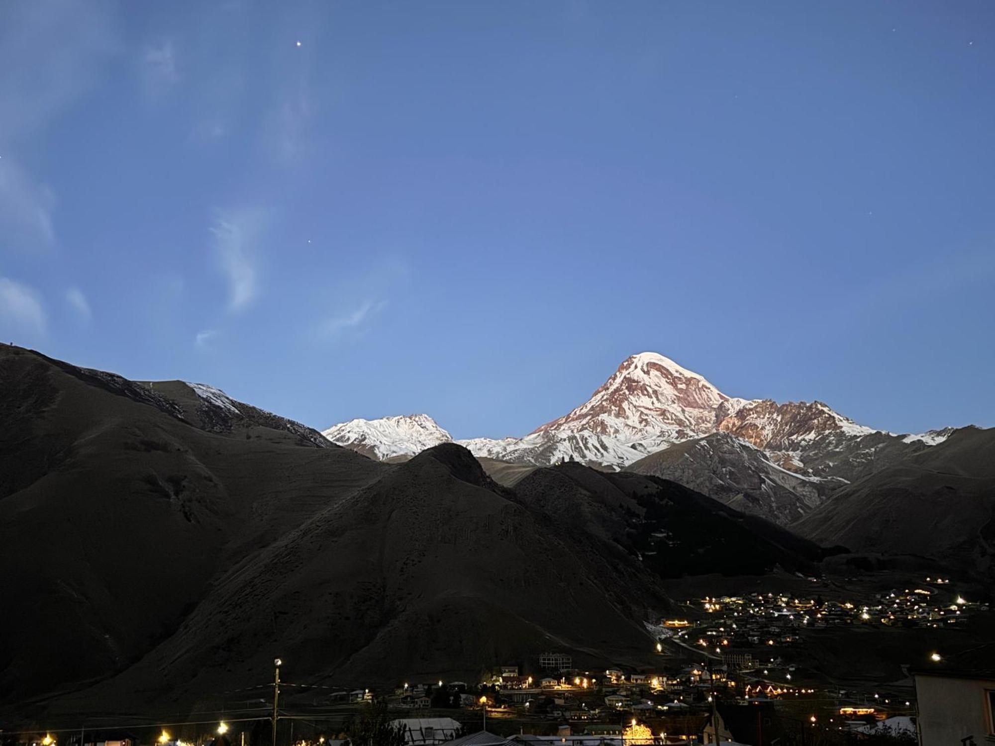 Family Hotel 7 Sisters Kazbegi Eksteriør bilde