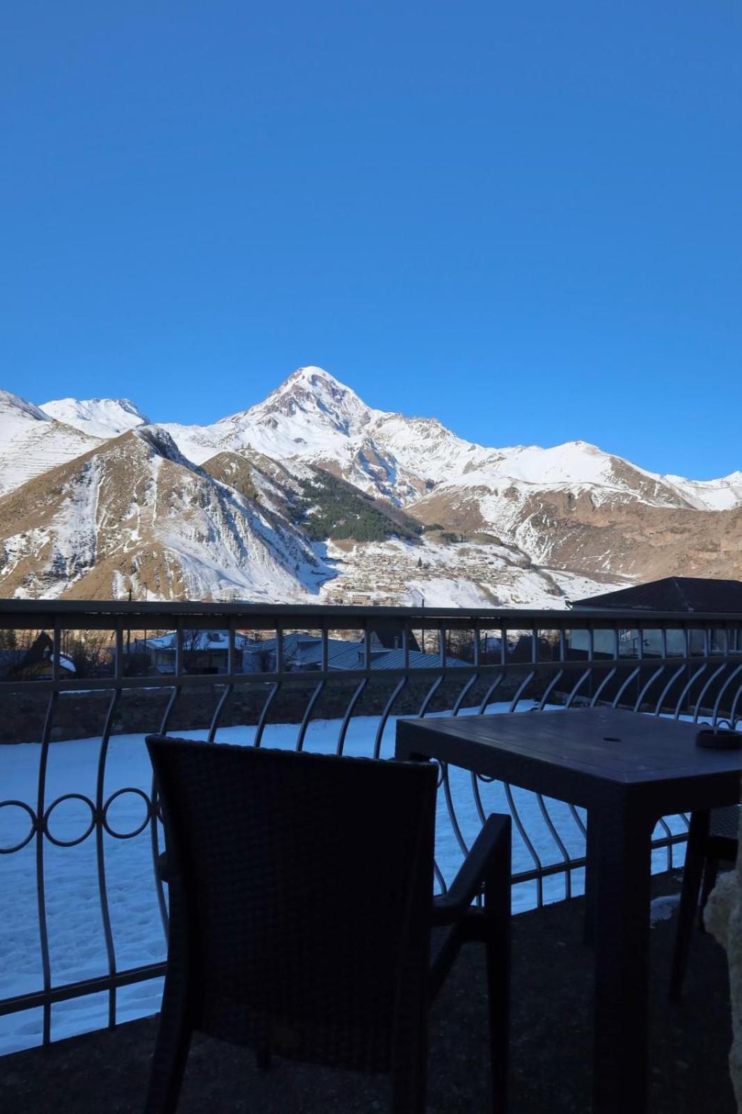 Family Hotel 7 Sisters Kazbegi Eksteriør bilde